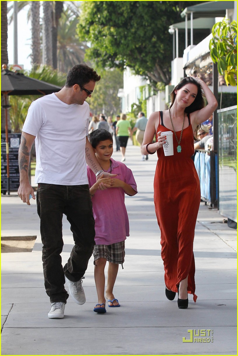 Megan Fox & Brian Austin Green: Santa Monica Sunday Dinner!: Photo