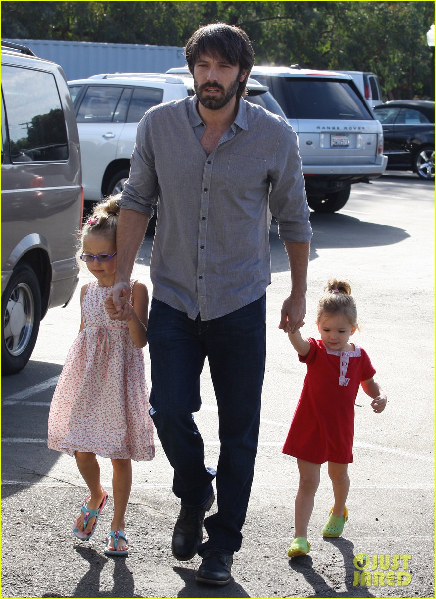 Ben Affleck Daddy Day with Violet and Seraphina! Photo 2586612 Ben