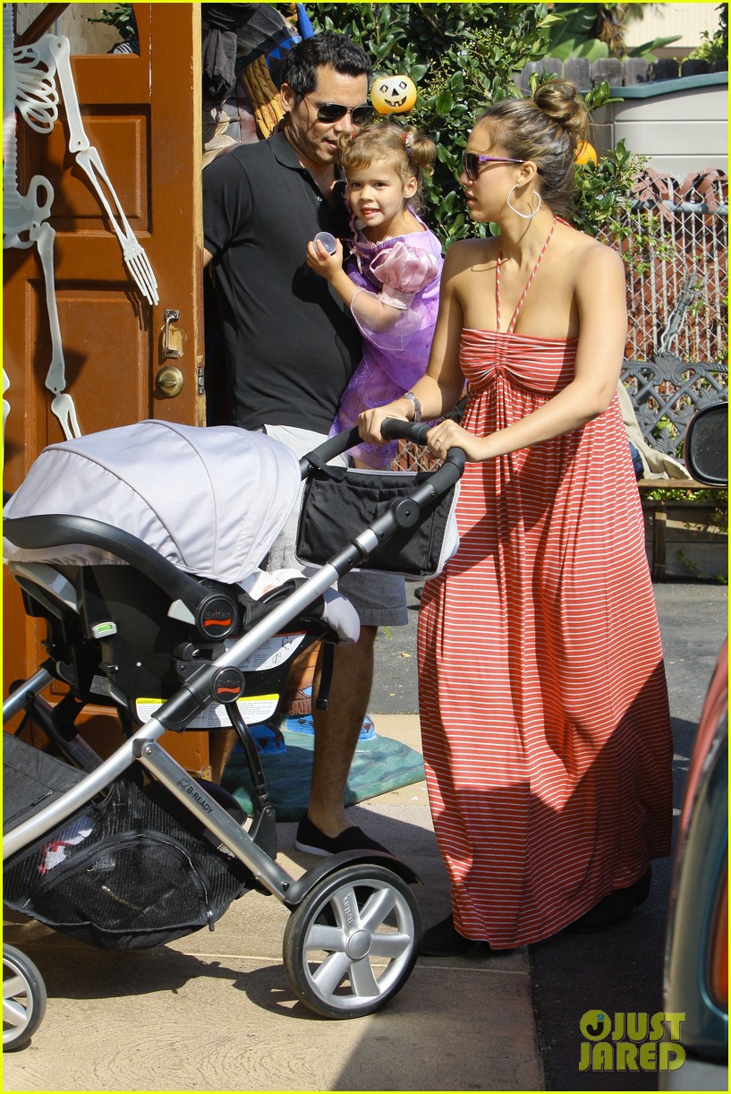 Photo: jessica alba birthday party 14 | Photo 2590635 | Just Jared