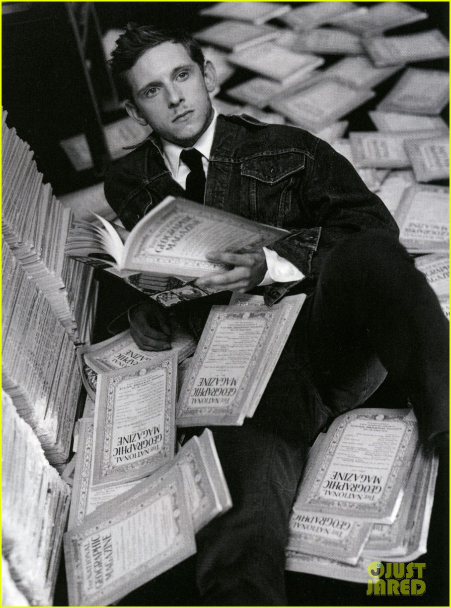 Jamie Bell Covers 'Vogue Hommes International' Photo 2589281 Jamie