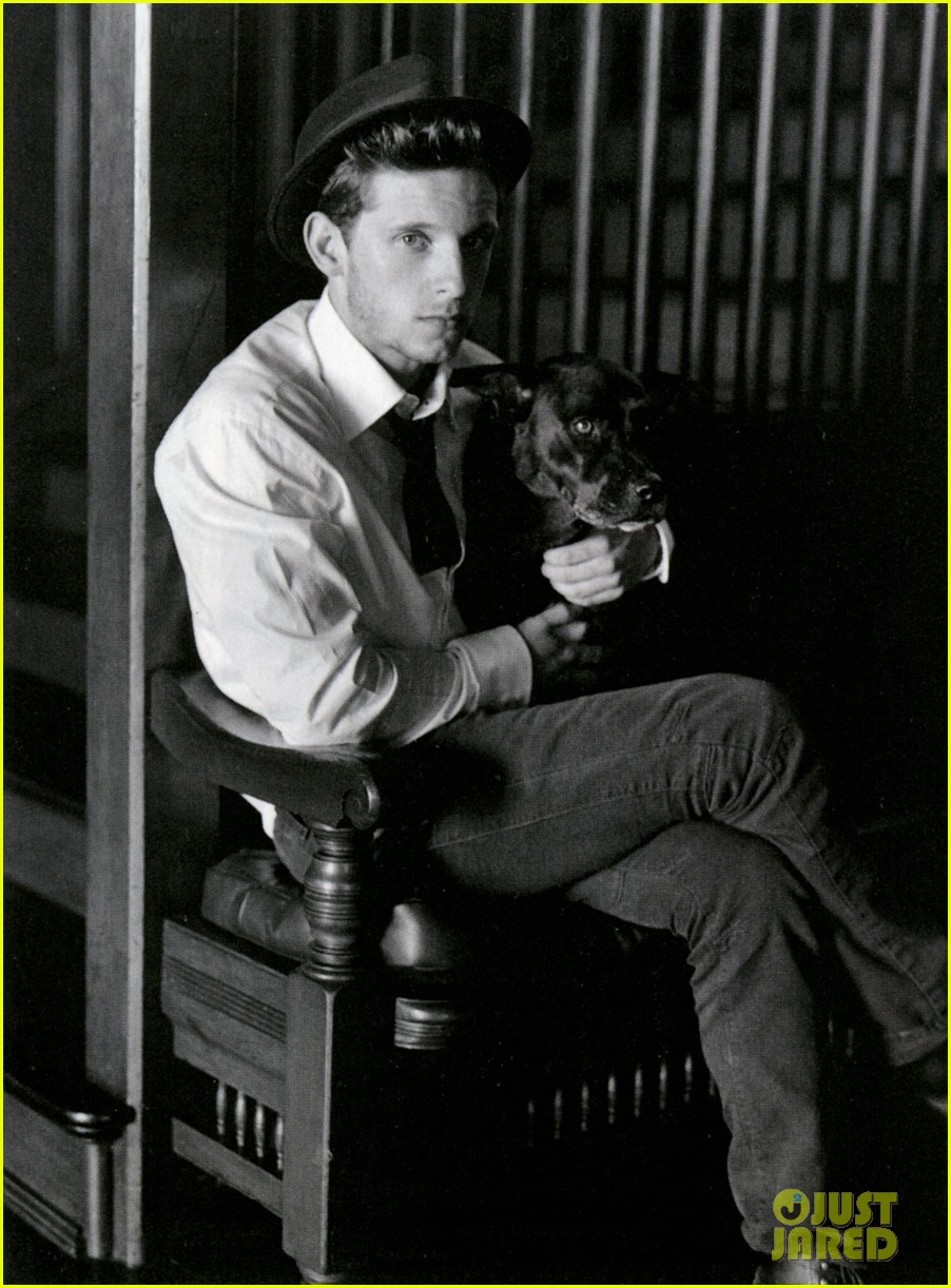 Jamie Bell Covers 'Vogue Hommes International' Photo 2589283 Jamie