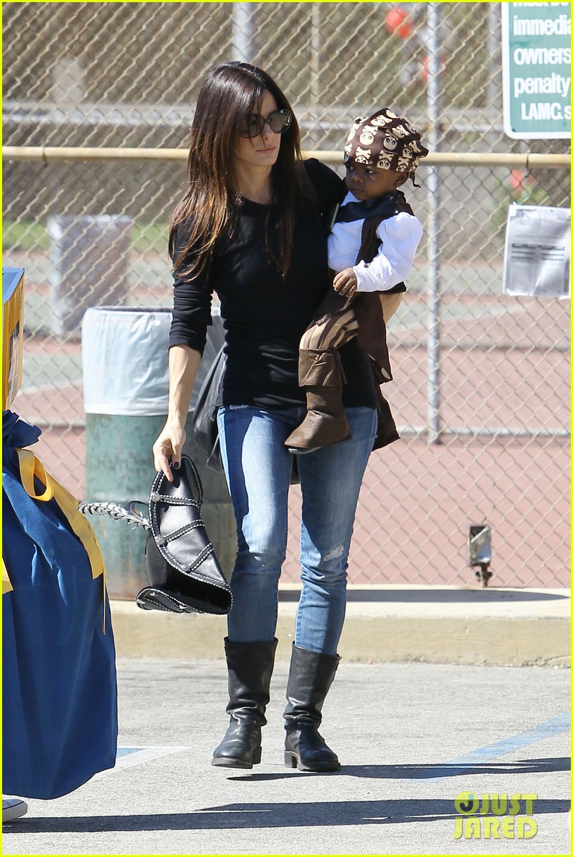 Sandra Bullock & Louis Pirate Party! Photo 2588189 Celebrity Babies