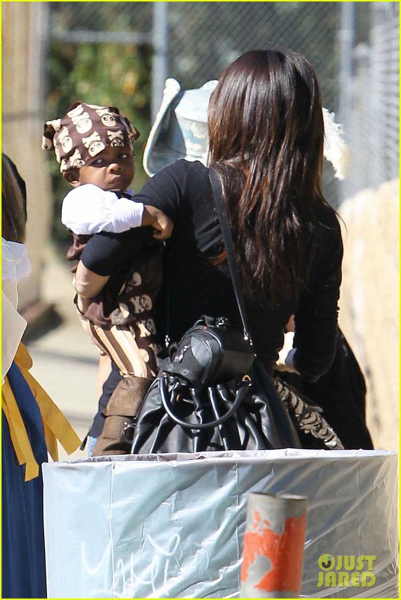 Sandra Bullock & Louis Pirate Party! Photo 2588199 Celebrity Babies