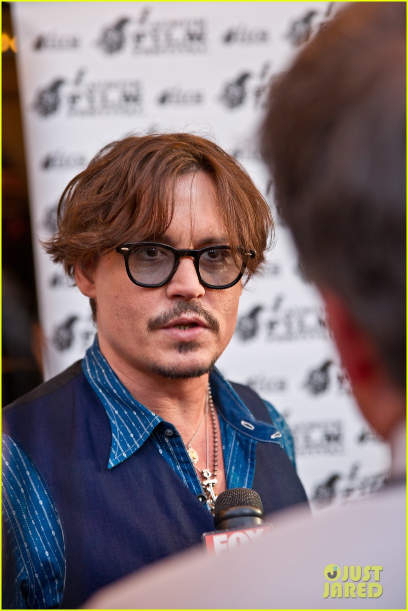 Johnny Depp 'Rum Diary' at Austin Film Festival! Photo 2592397
