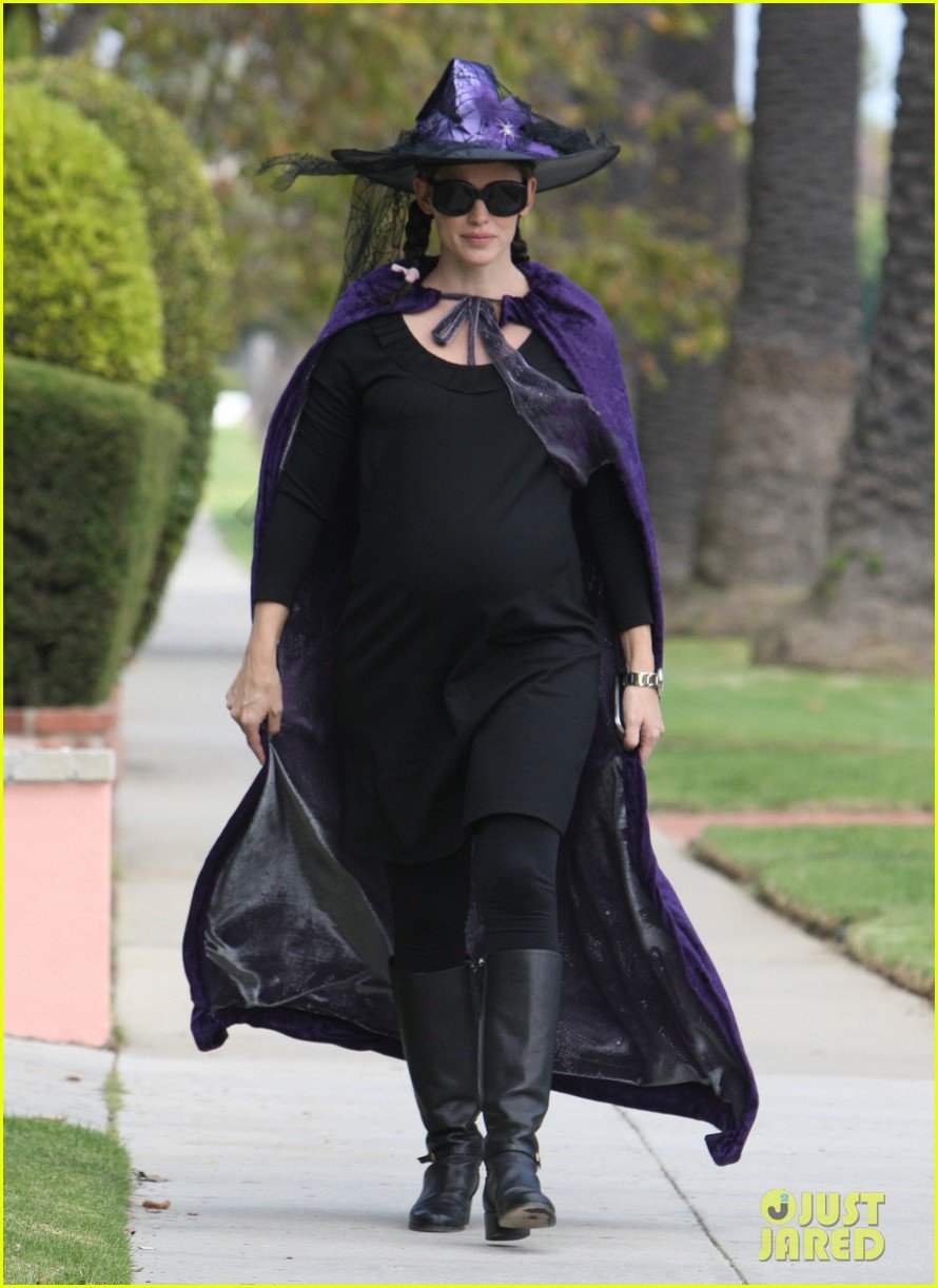 Jennifer Garner Witchy Halloween Wardrobe! Photo 2595657 Jennifer