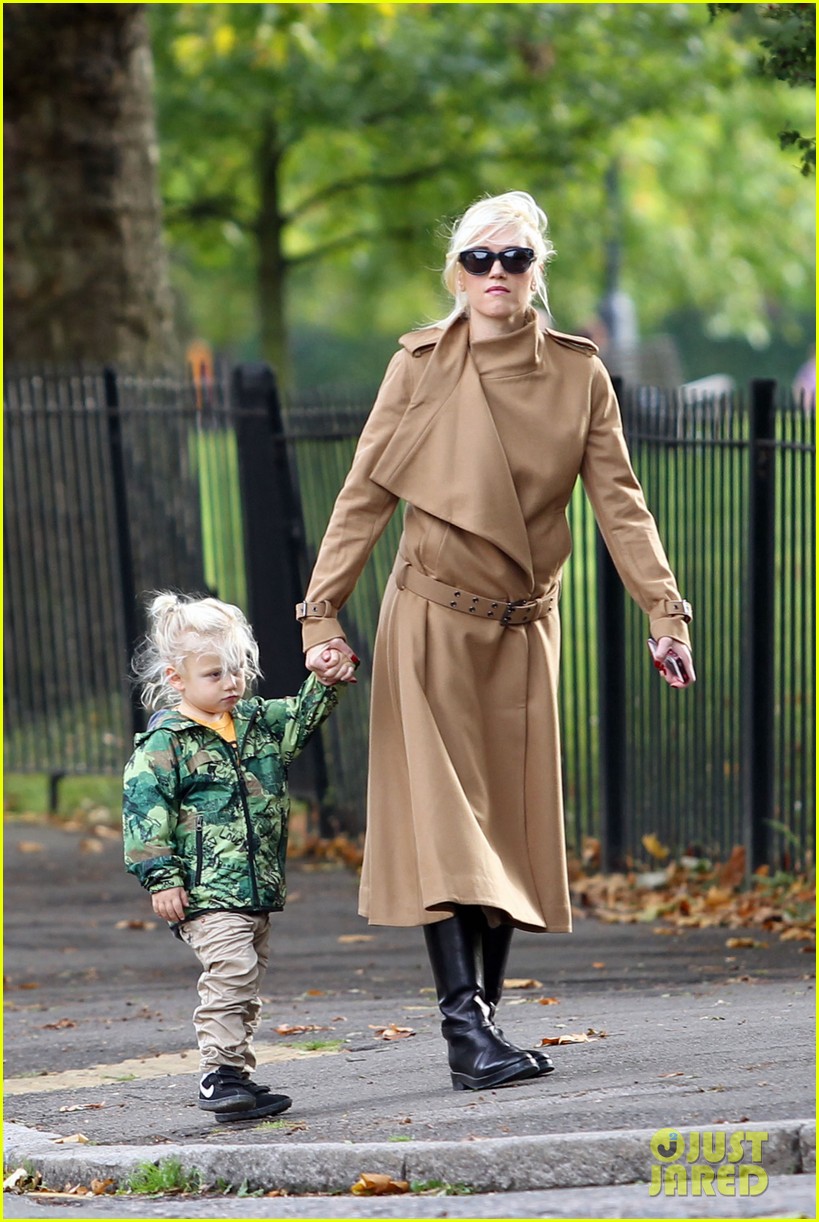 Gwen Stefani London Playdate with Zuma! Photo 2588484 Celebrity(02)