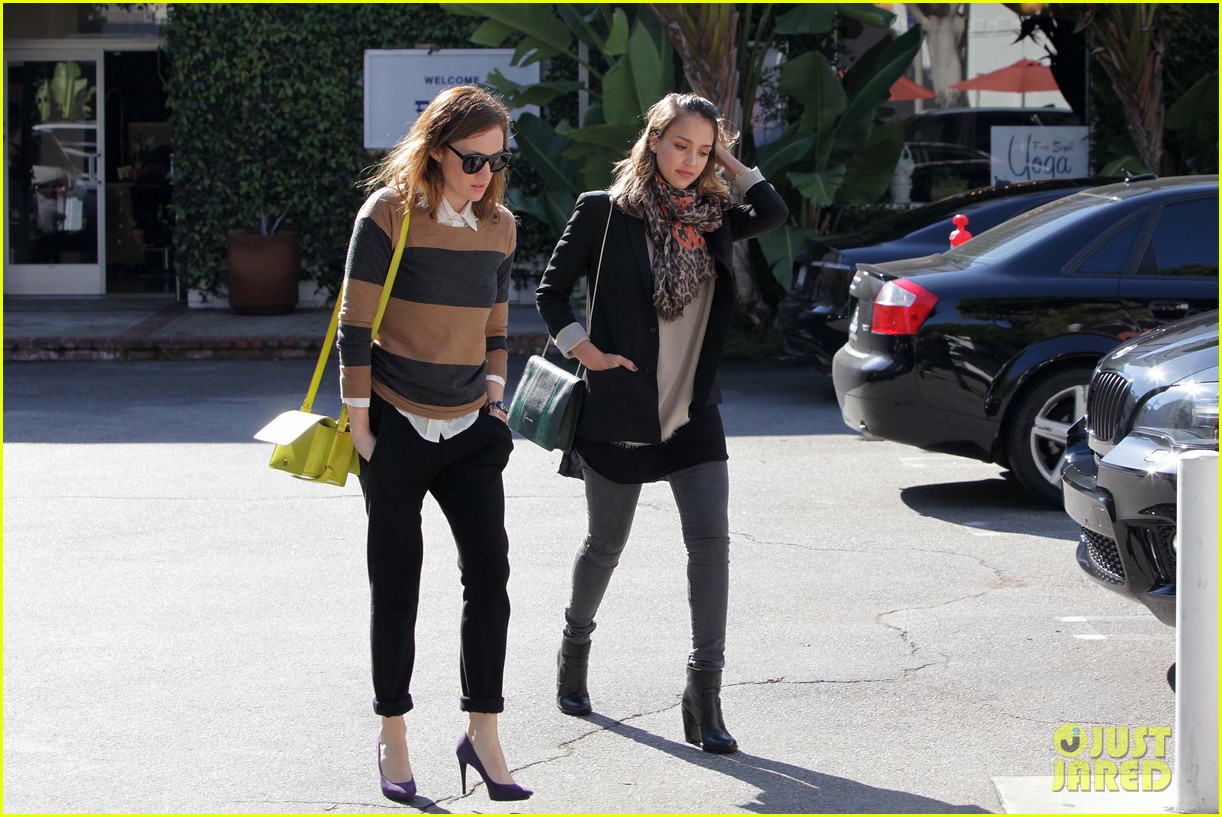 Jessica Alba: Fred Segal with a Friend: Photo 2603400 | Jessica Alba