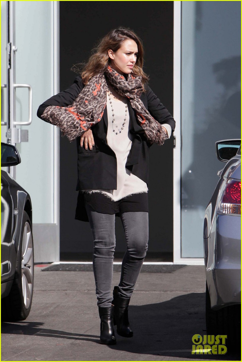 Jessica Alba: Fred Segal with a Friend: Photo 2603404 | Jessica Alba