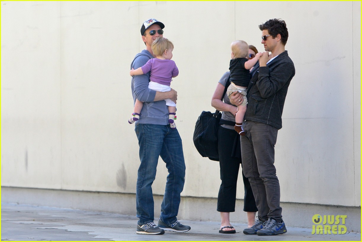 Neil Patrick Harris Lunch at Marmalade Cafe with the Twins! Photo