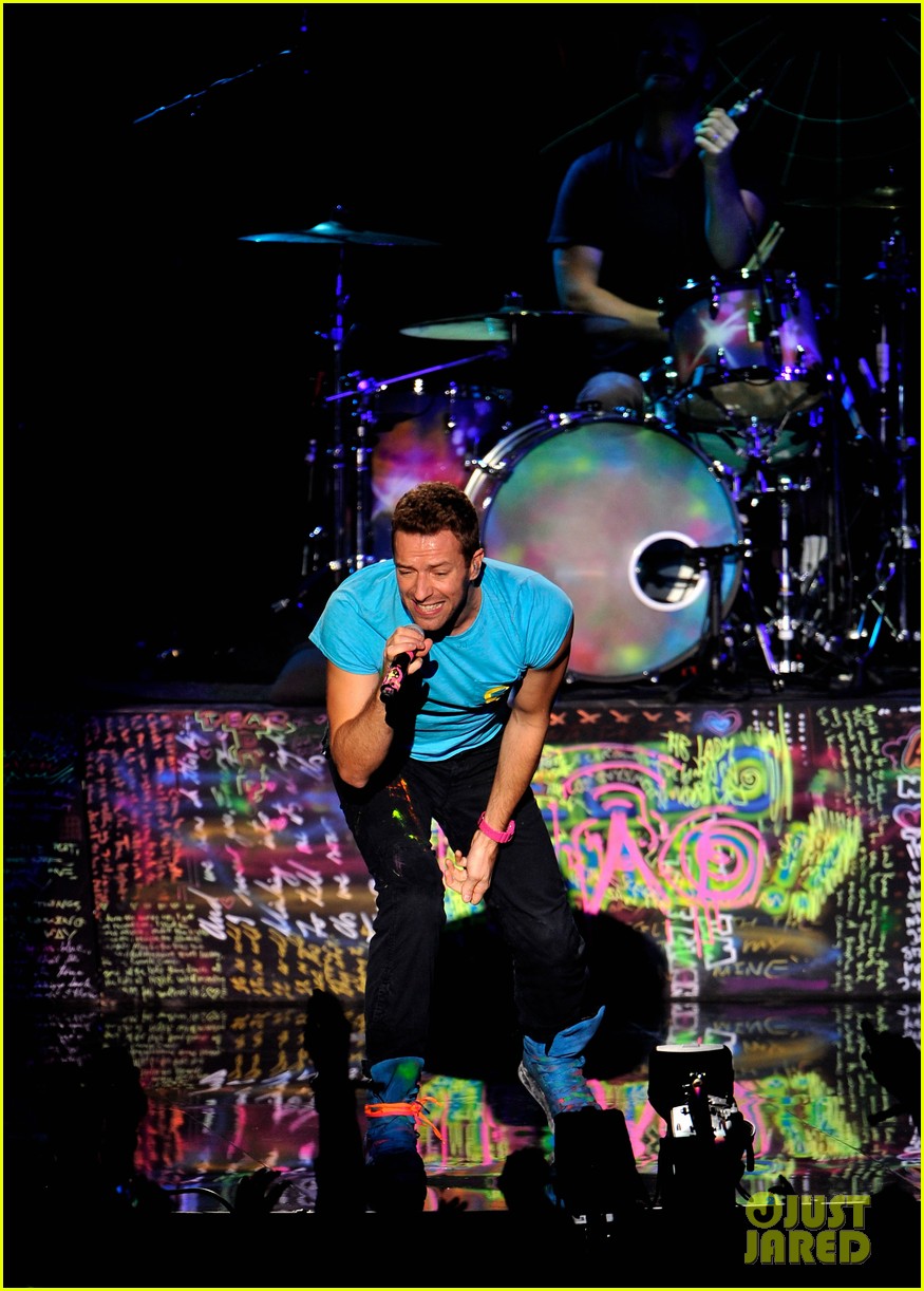 Coldplay MTV EMAs 2011 Red Carpet & Performance Photo 2597472