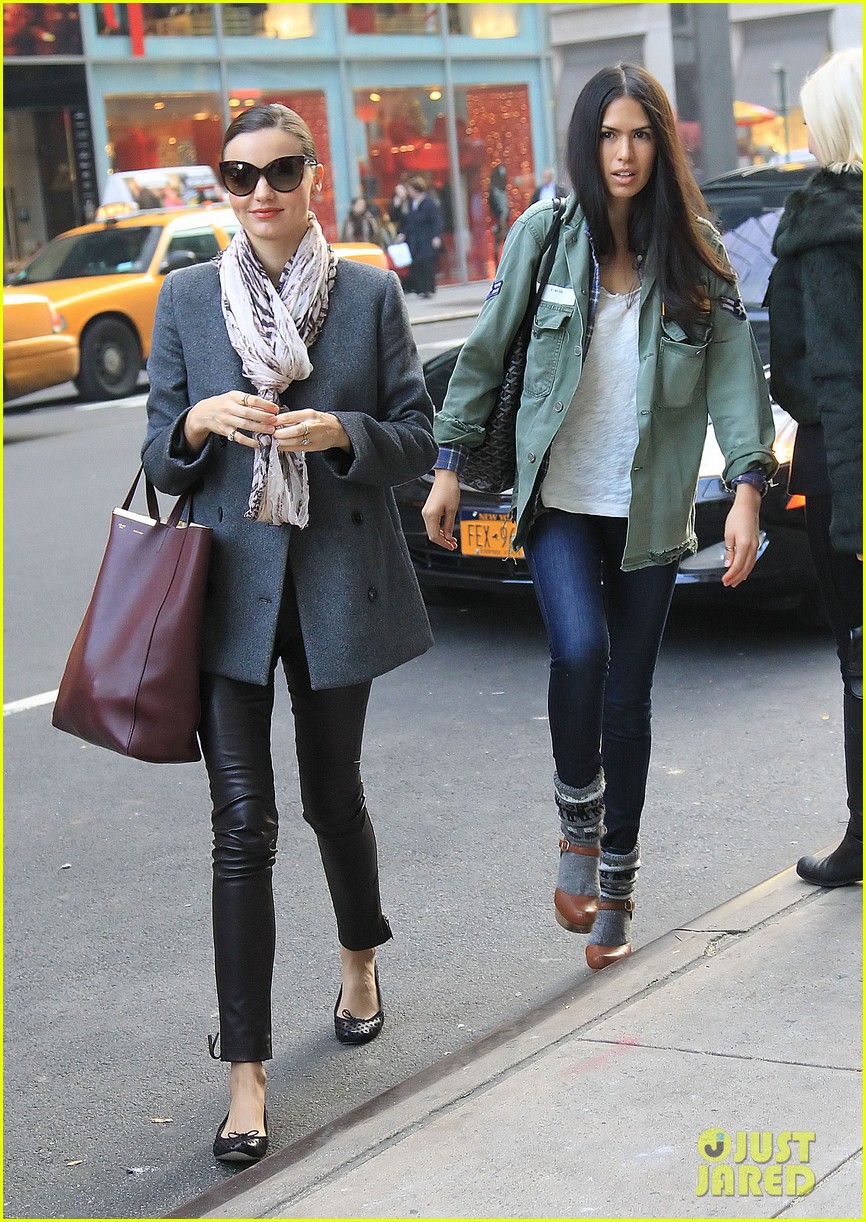 Miranda Kerr Saturday Shopping Spree! Photo 2602199 Miranda Kerr Photos Just Jared