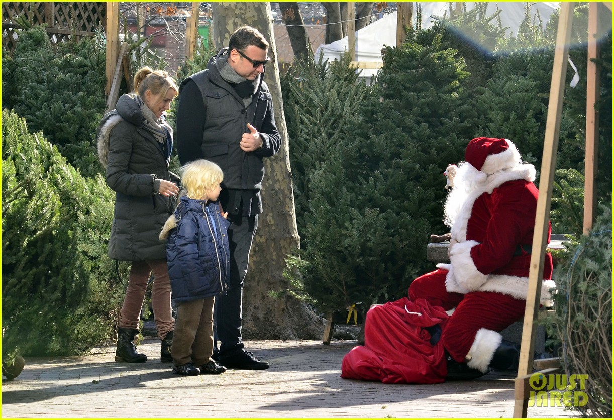 Naomi Watts & Liev Schreiber Christmas Shopping with the Boys! Photo