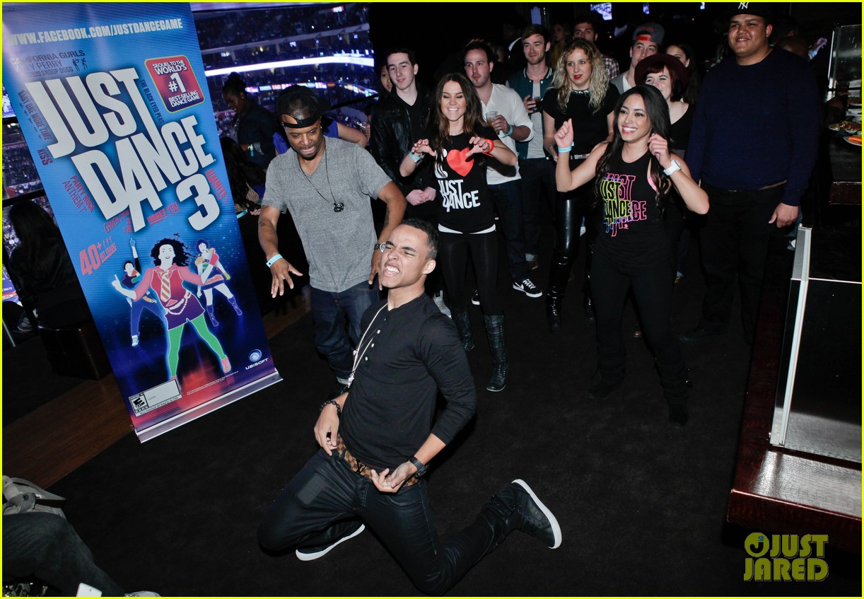 Connor Cruise Celebrates 17th Birthday with Sister Isabella: Photo