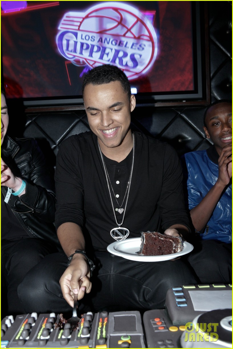 Connor Cruise Celebrates 17th Birthday with Sister Isabella: Photo