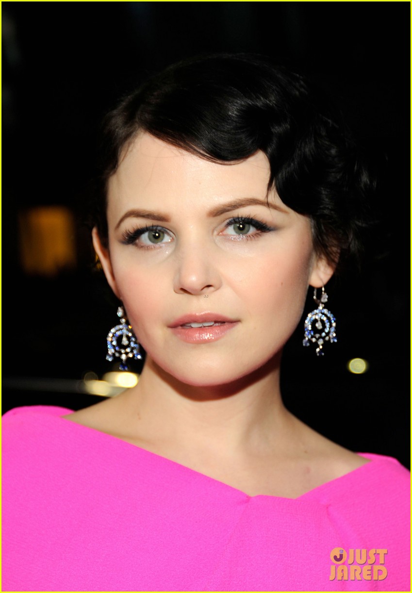 Jennifer Morrison & Ginnifer Goodwin People's Choice Awards 2012 Red