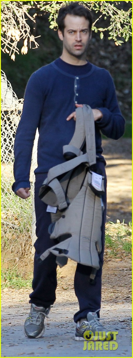 Photo: natalie portman aleph benjamin millepied griffith park 03