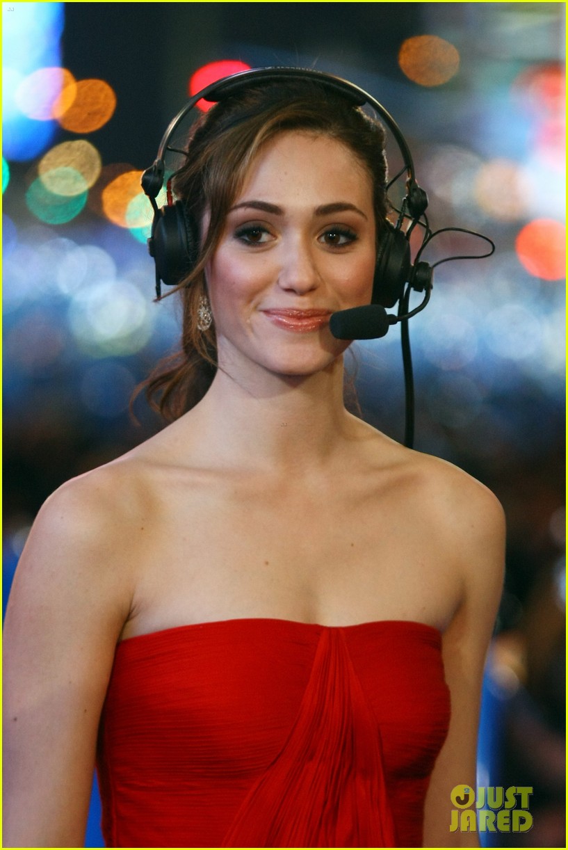Emmy Rossum: New Year's Eve in Times Square!: Photo 2613808 | Carson