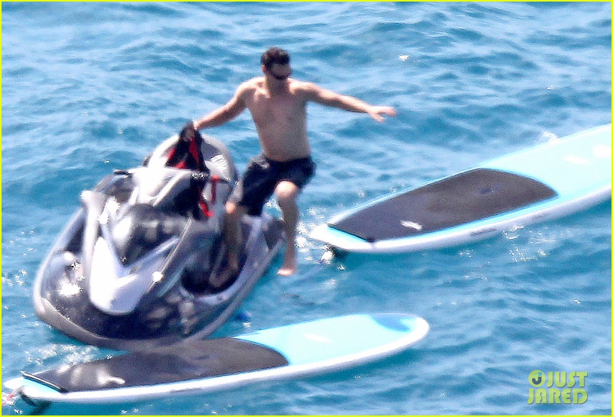 Ryan Seacrest Being Replaced on 'American Idol'? Photo 2614895