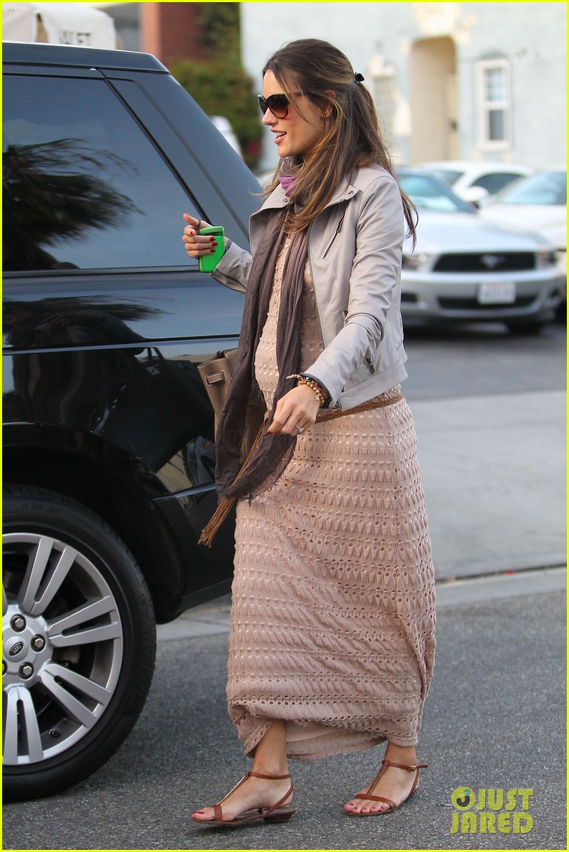Alessandra Ambrosio Beverly Hills Baby Bump! Photo 2633188