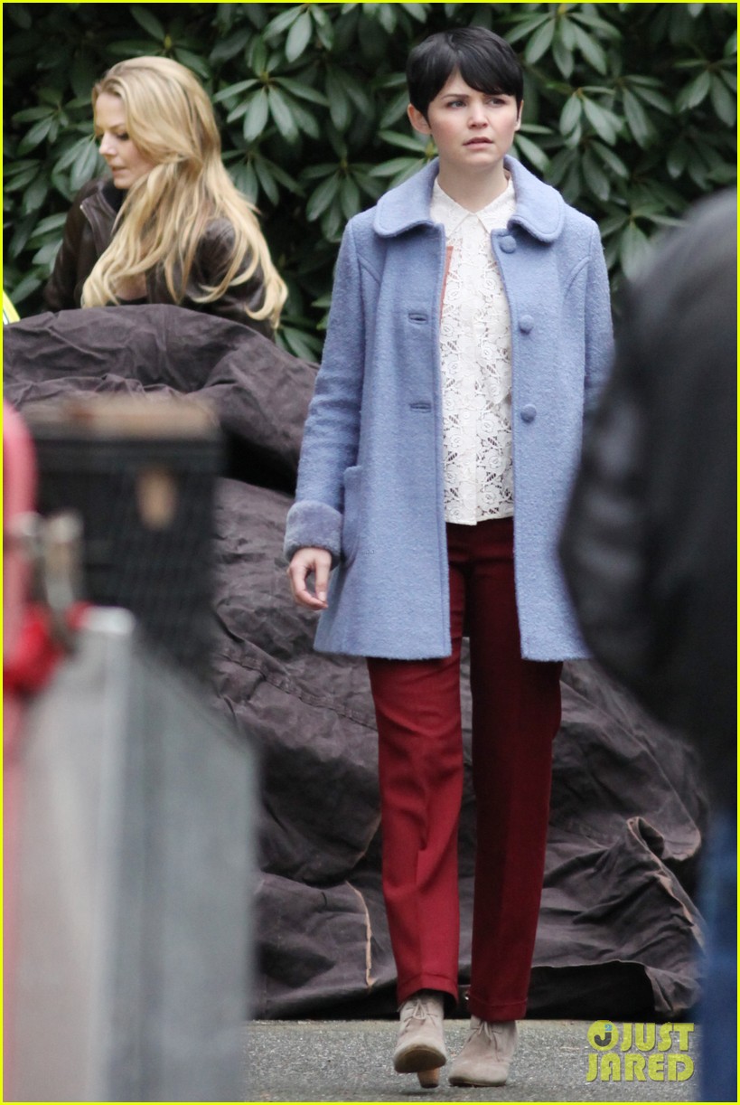 Ginnifer Goodwin Barbara Hershey Joins 'Once Upon A Time'! Photo