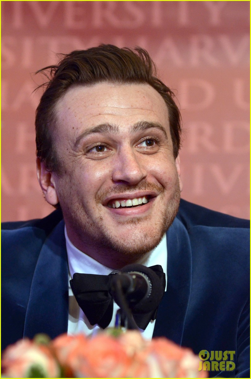Jason Segel Hasty Pudding's Man of the Year! Photo 2625115 Jason