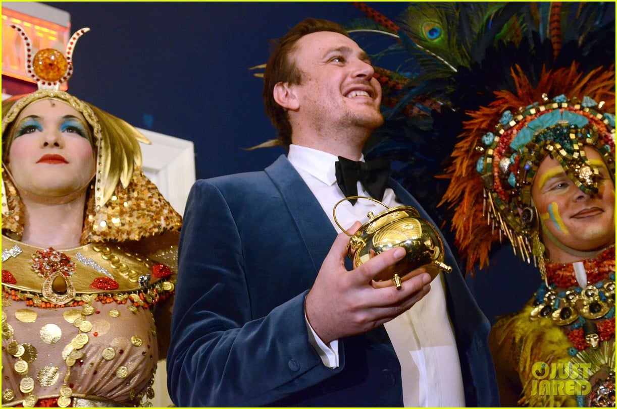 Jason Segel Hasty Pudding's Man of the Year! Photo 2625119 Jason