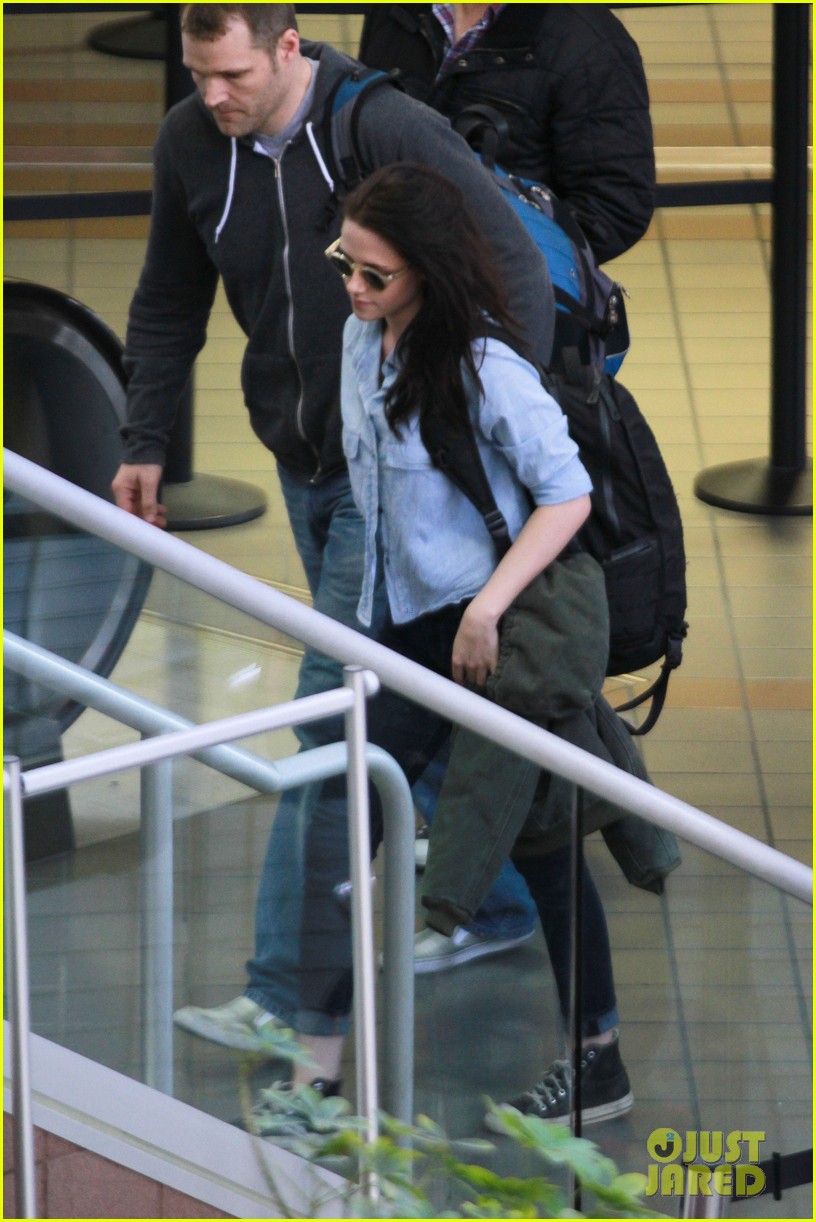 Kristen Stewart: Frequent Flyer: Photo 2634501 | Kristen Stewart