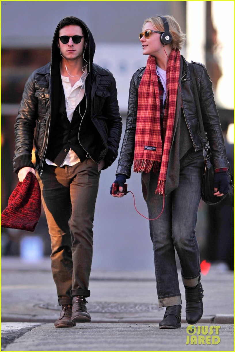 Evan Rachel Wood & Jamie Bell Bleecker Playground Pair Photo 2626304