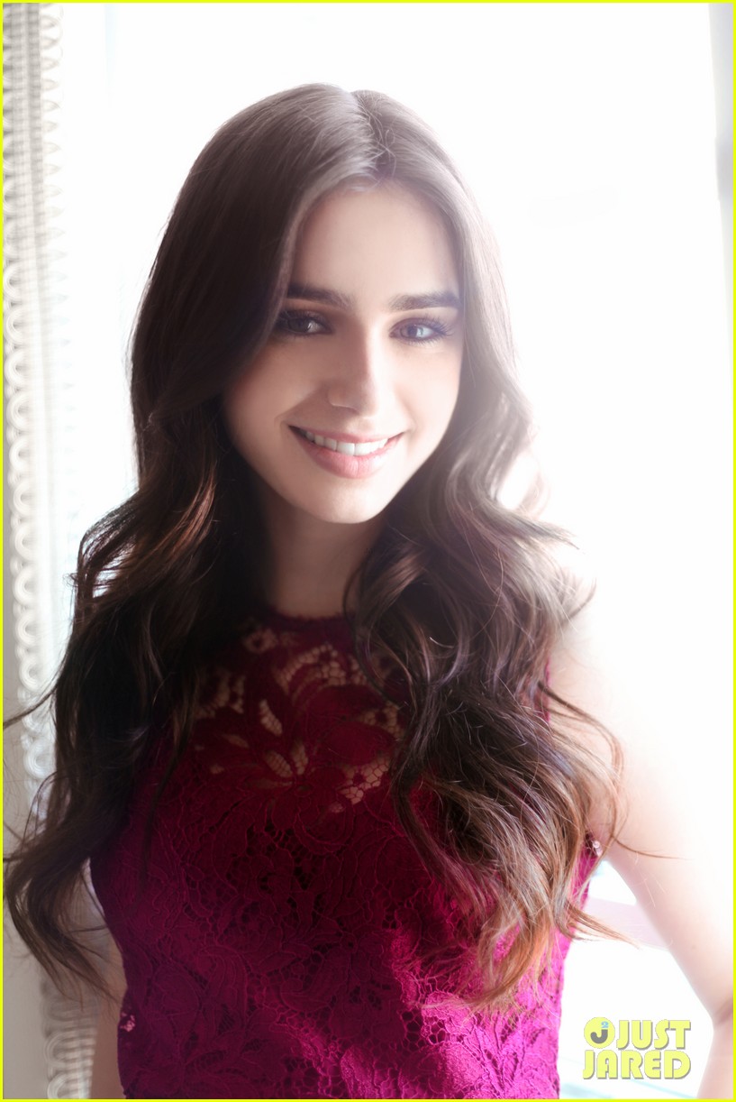 Lily Collins Exclusive Interview! Photo 2643580