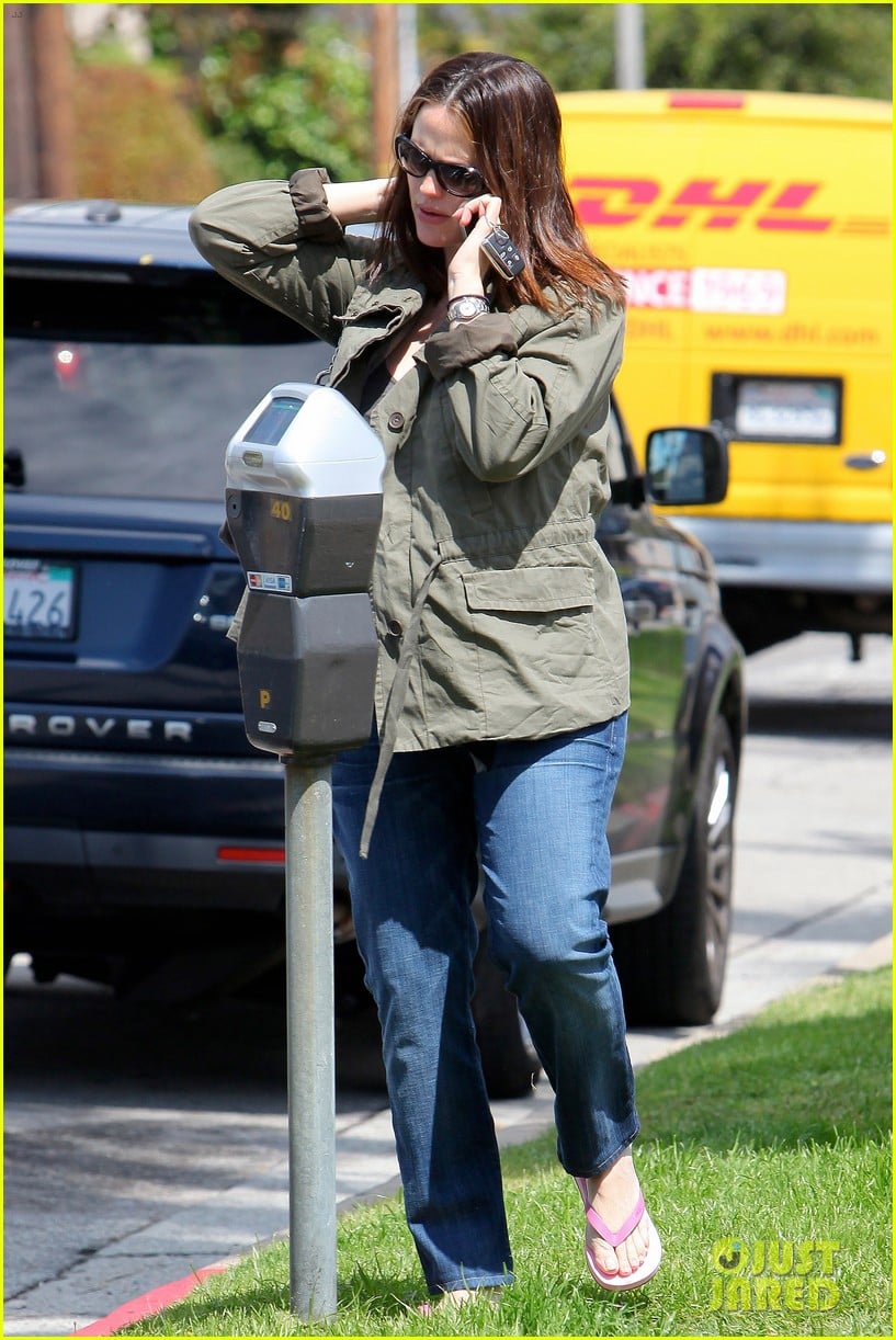 Photo: jennifer garner nail salon pacific palisades 08 | Photo 2642681