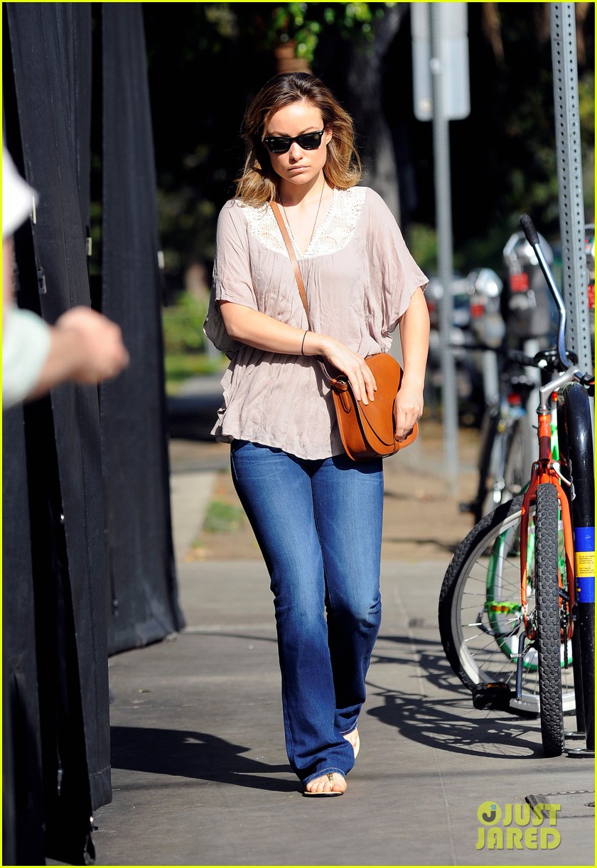 Olivia Wilde: Little Dom's Lunch: Photo 2636133 | Olivia Wilde Photos