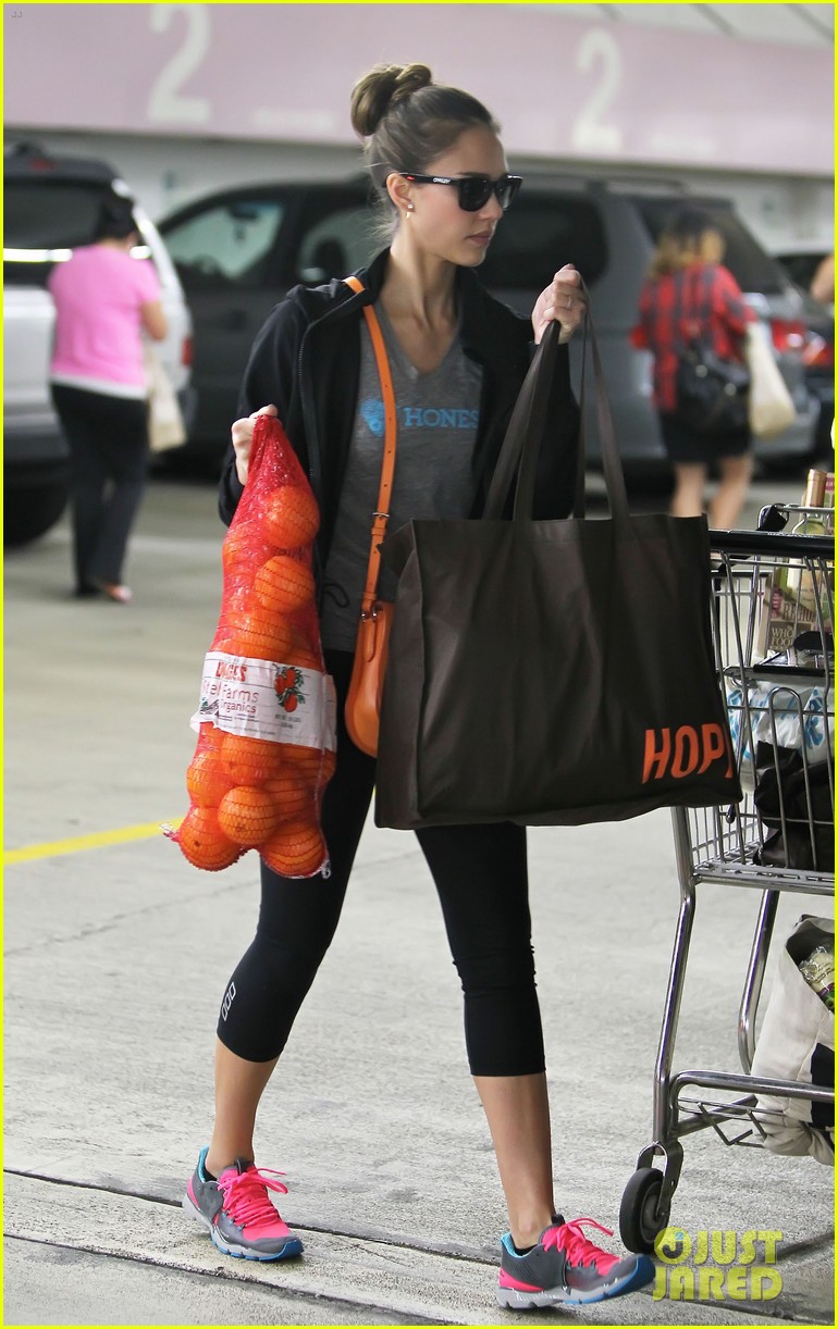 Jessica Alba: Whole Foods Stop With Haven: Photo 2645224 | Cash Warren