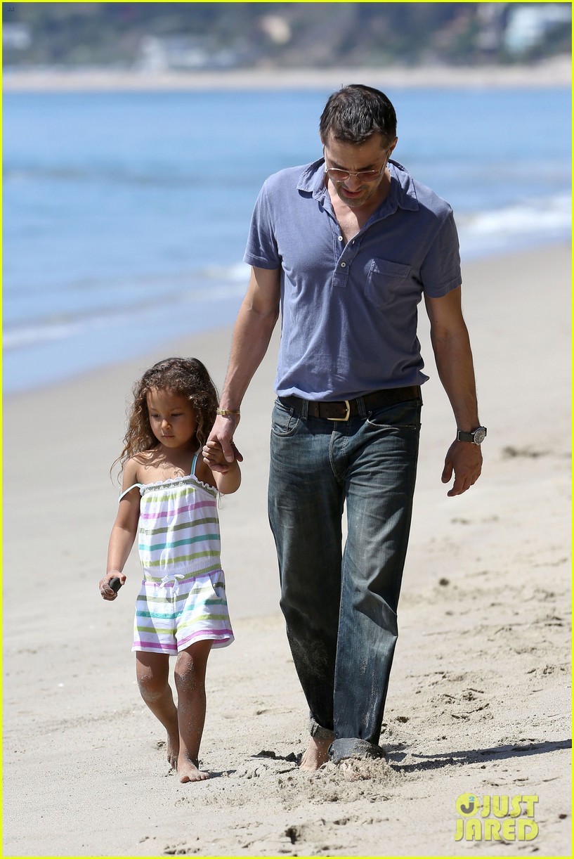 Halle Berry & Olivier Martinez Malibu Beach Time with Nahla! Photo