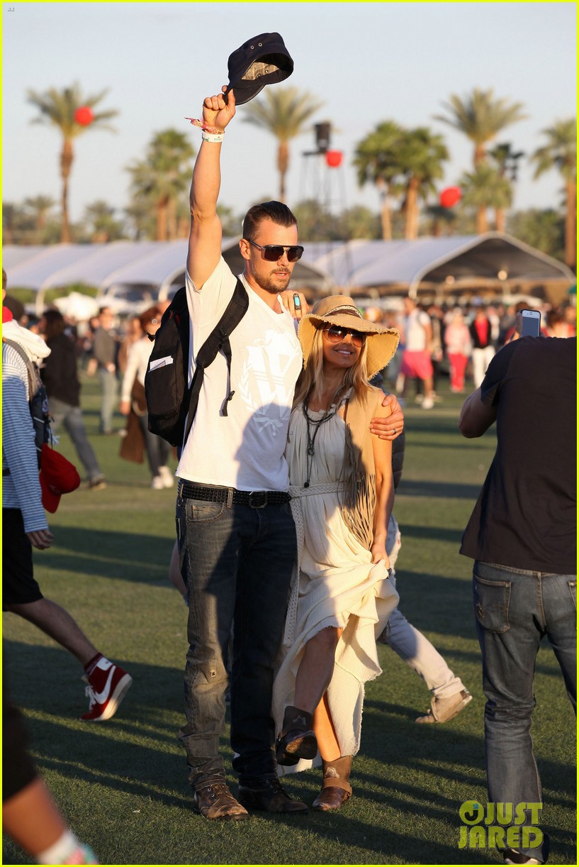 Fergie & Josh Duhamel Coachella Couple! Photo 2649134 Fergie, Josh Duhamel Photos Just