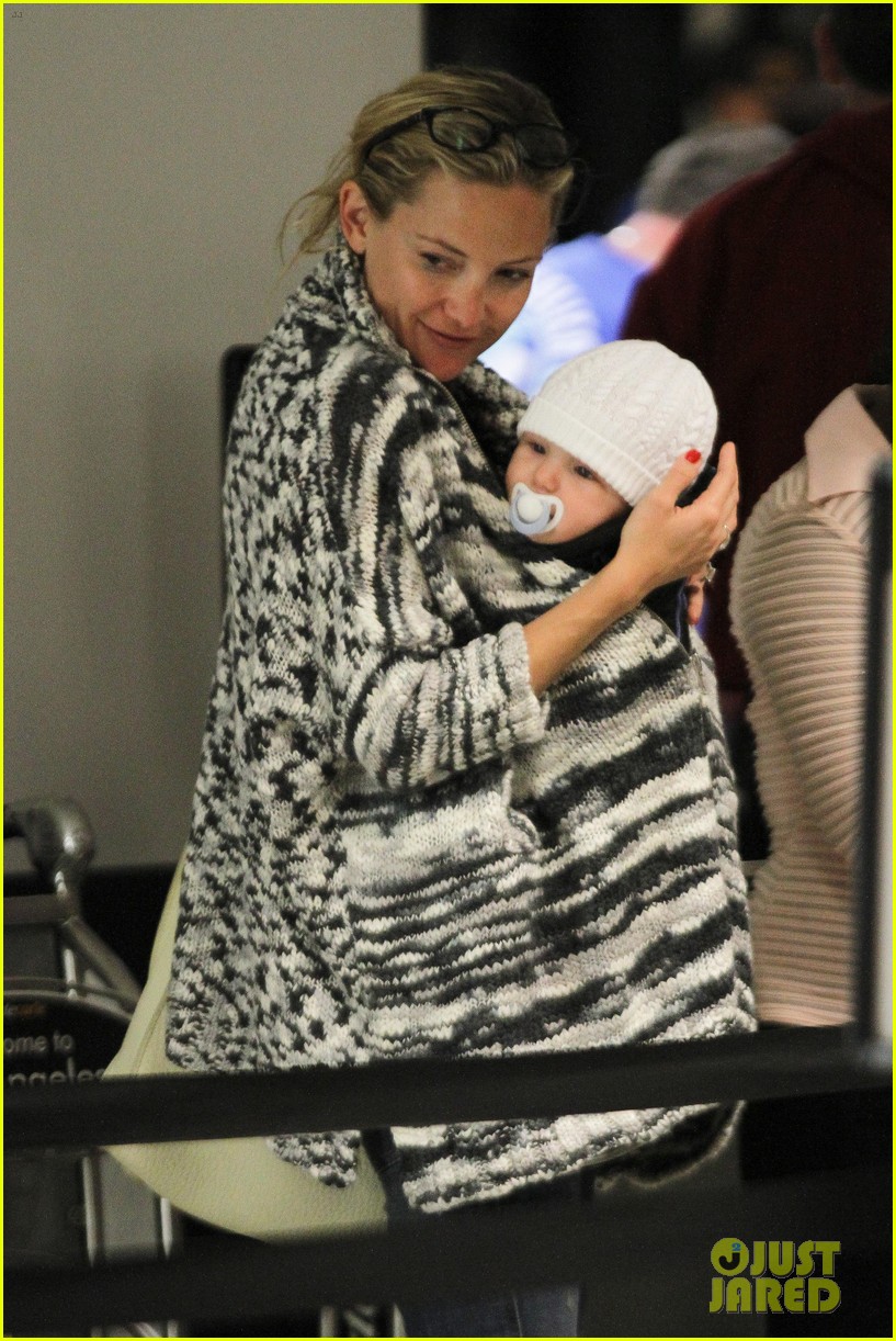 Kate Hudson Kisses Baby Bingham at LAX Photo 2650517 Bingham Bellamy