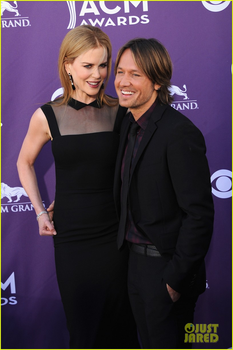 Nicole Kidman & Keith Urban ACM Awards 2012 Red Carpet Photo 2644332