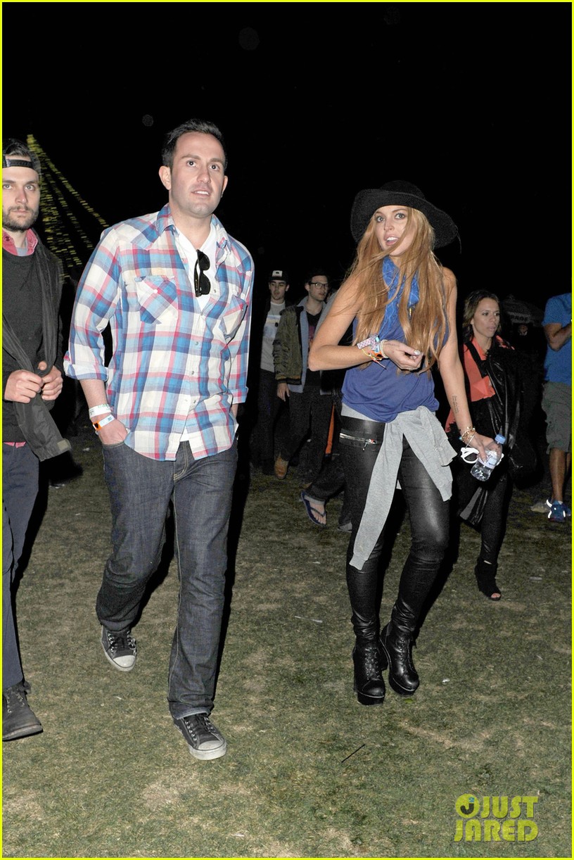 Lindsay Lohan: Coachella with Mystery Man!: Photo 2648835 | Lindsay