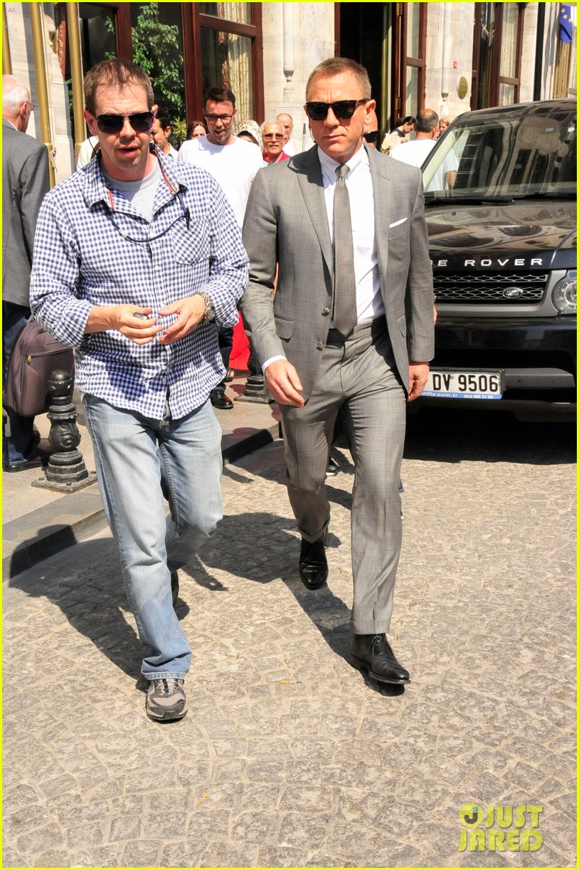 Daniel Craig: 'Skyfall' Set in Istanbul: Photo 2659163 | Daniel Craig ...