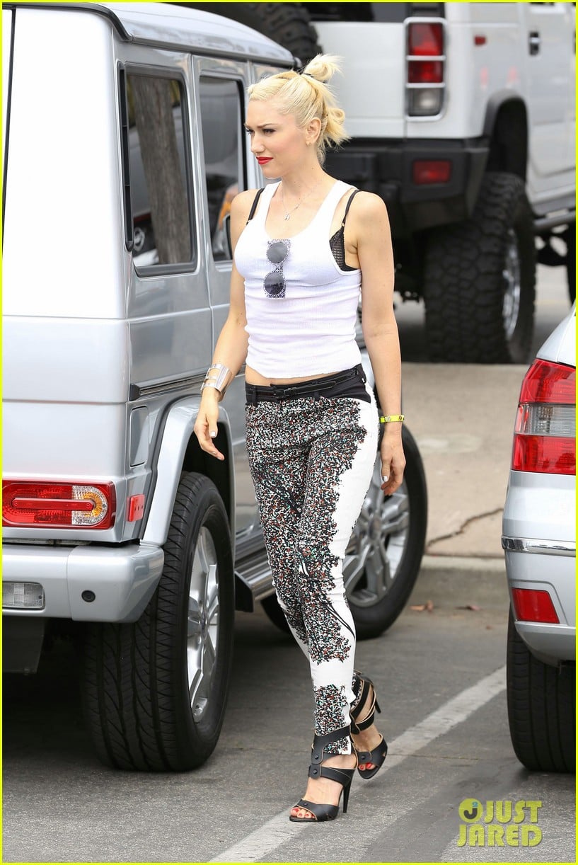 Gwen Stefani: Beach Day with the Boys: Photo 2664664 | Celebrity Babies