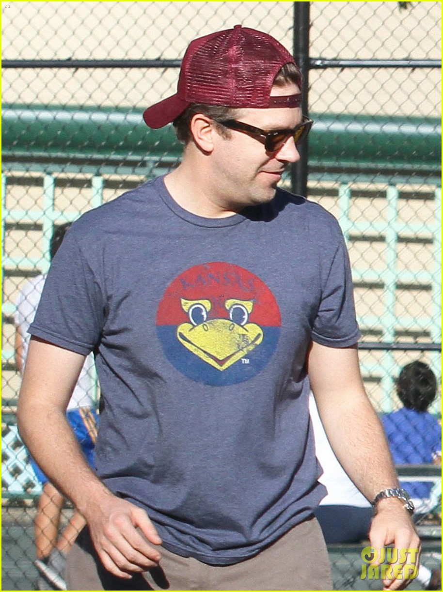 Olivia Wilde & Jason Sudeikis Ballin' in Big Apple Photo 2665010