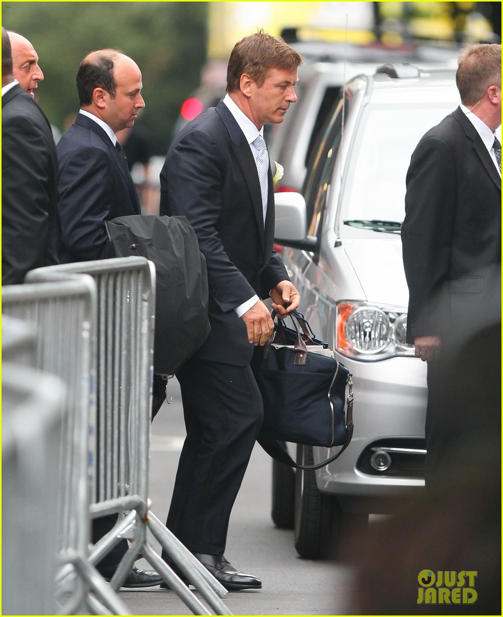 Alec Baldwin Marries Hilaria Thomas! Photo 2681364 Alec Baldwin