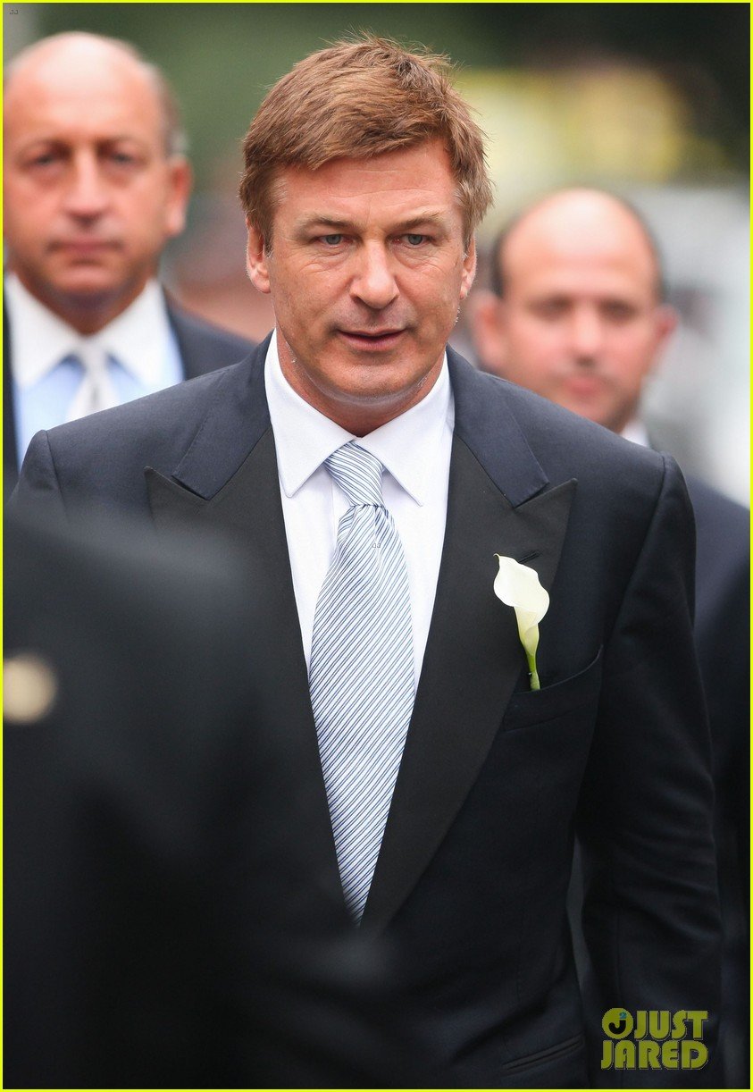 Alec Baldwin Marries Hilaria Thomas! Photo 2681365 Alec Baldwin