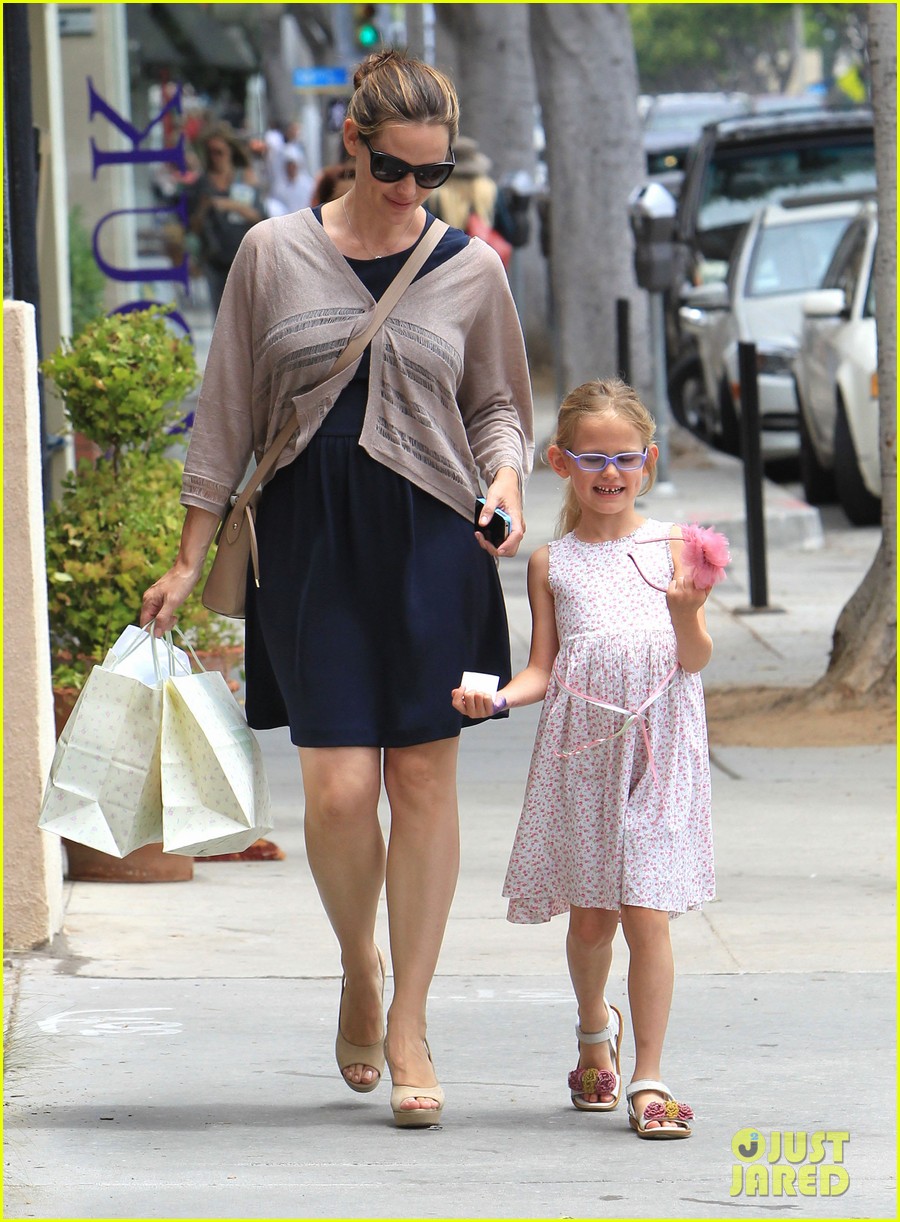 Jennifer Garner MotherDaughter Day with Violet Photo 2676058 Ben