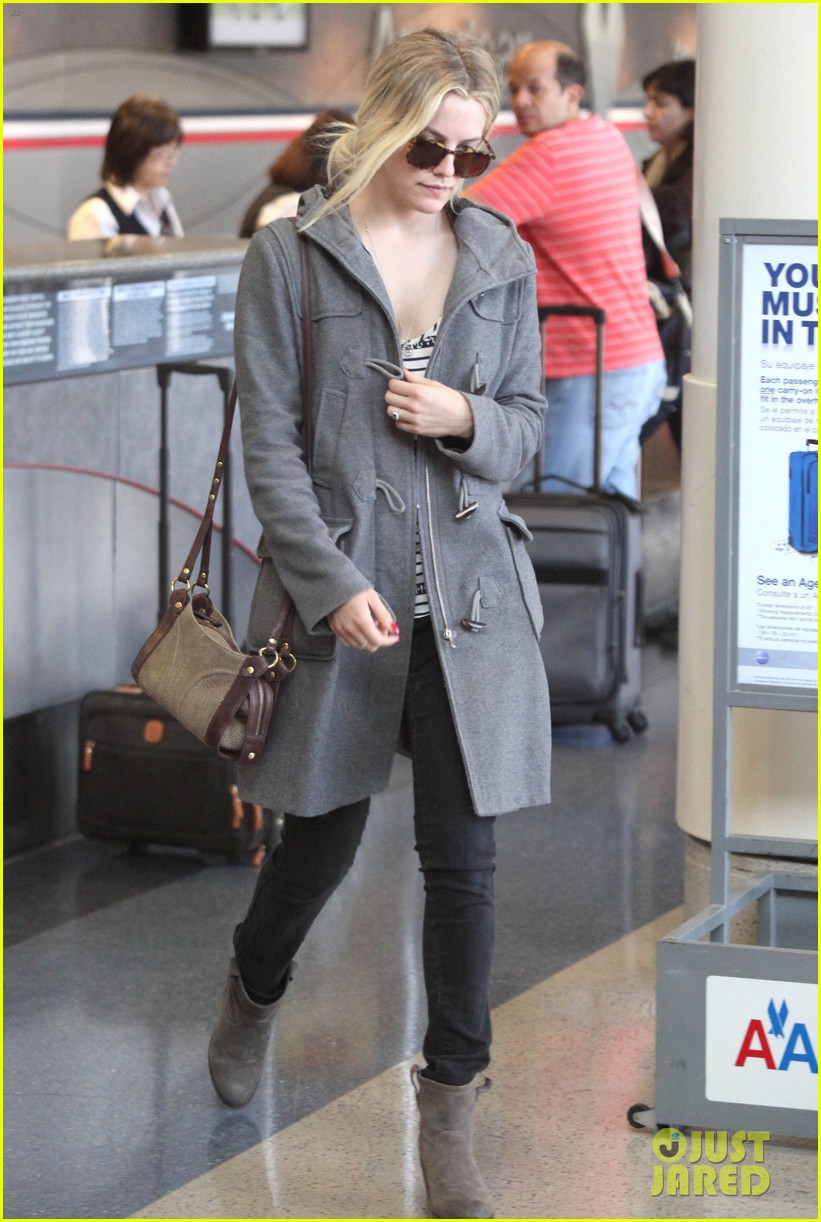 Riley Keough: 'Vanity Fair' Vanities Girl!: Photo 2673823 | Riley