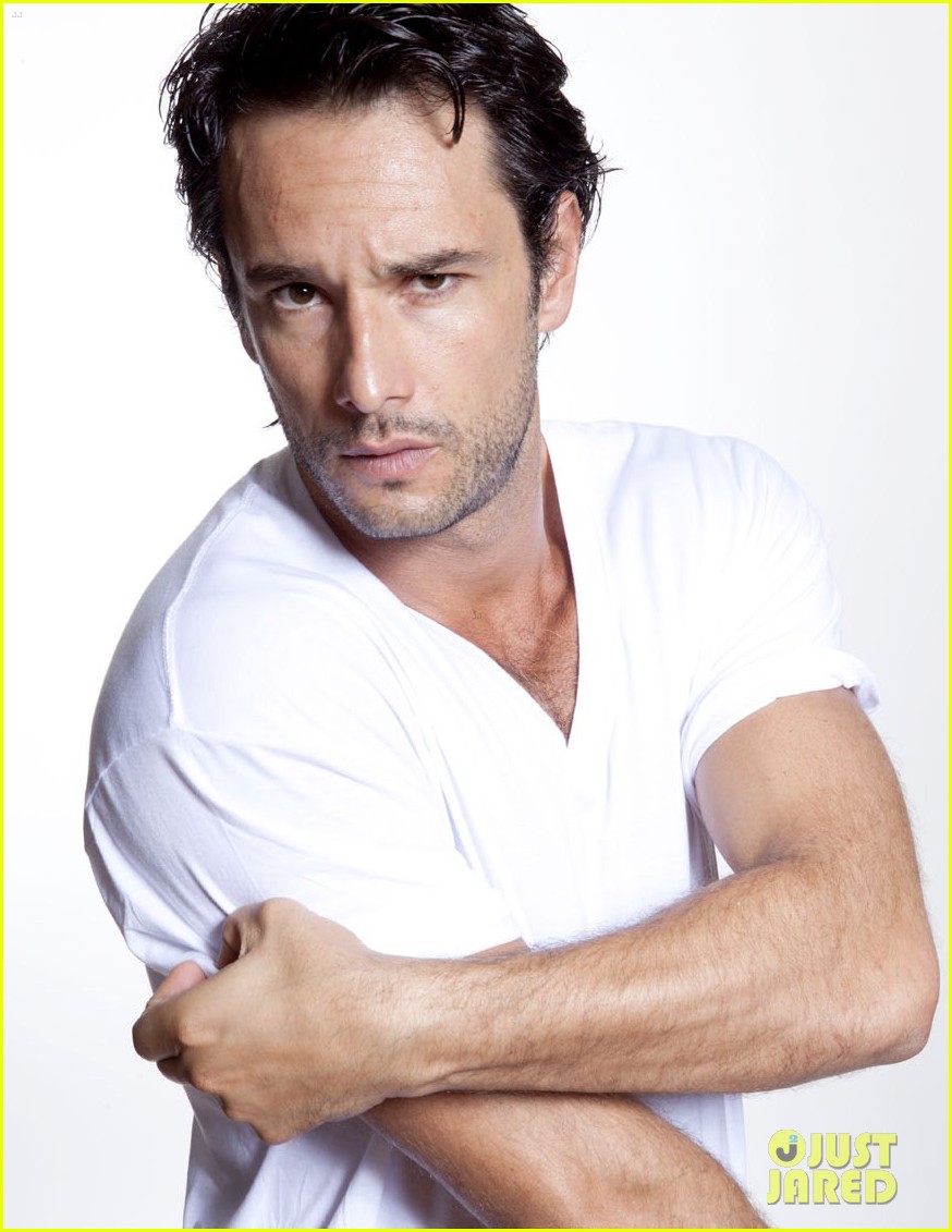 Rodrigo Santoro 'Da Man' Magazine Feature Photo 2674869 Magazine