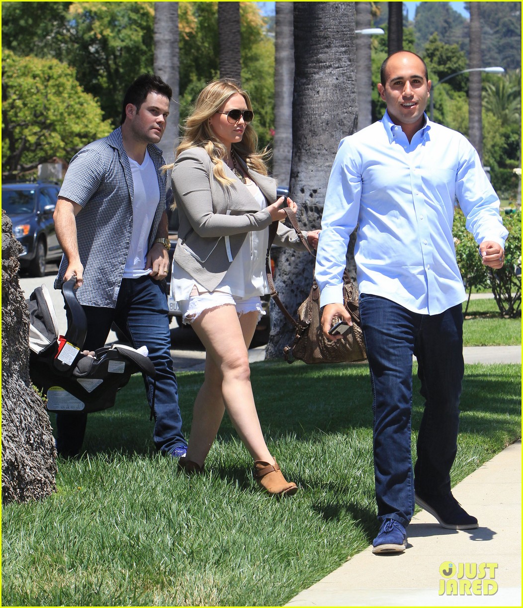 Hilary Duff & Mike Comrie House Hunting! Photo 2693812 Celebrity