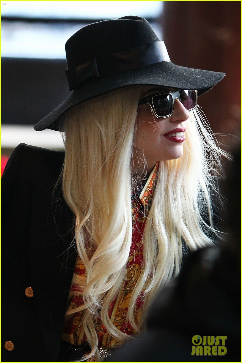 Lady Gaga Joins 'Machete Kills' New Poster Revealed! Photo 2692371