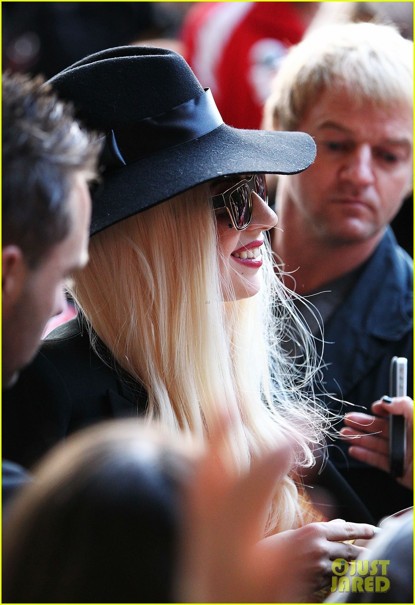 Lady Gaga Joins 'Machete Kills' New Poster Revealed! Photo 2692379