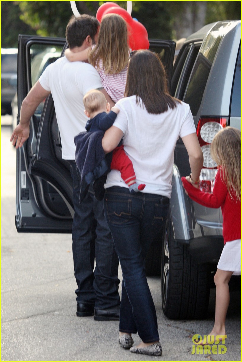 Jennifer Garner & Ben Affleck 4th of July Party with Samuel! Photo