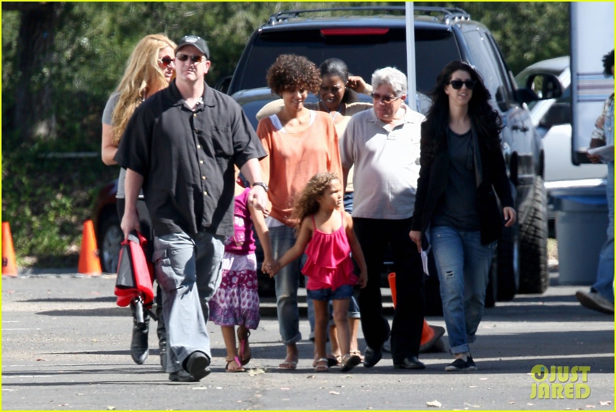 Halle Berry 'Hive' Weekend with Nahla! Photo 2693722 Celebrity